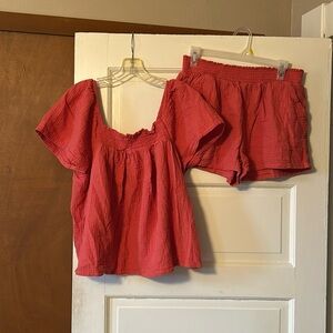 Joyspun 2 piece lounge outfit top XL, shorts L, coral 🪸 in color, great cond
